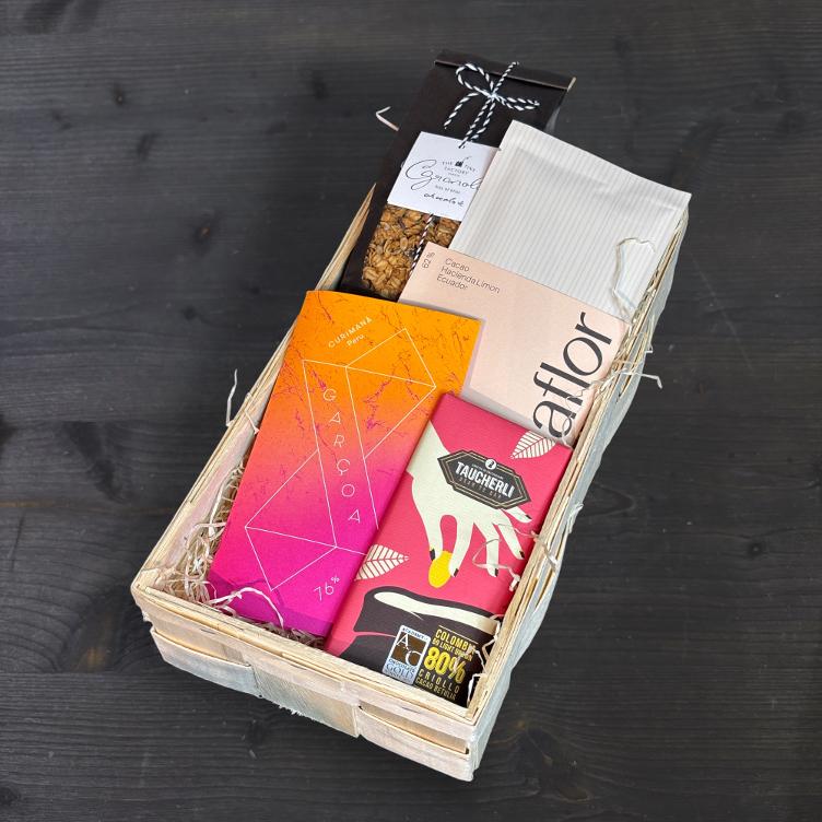 Für Naschkatzen Geschenkkorb mittel